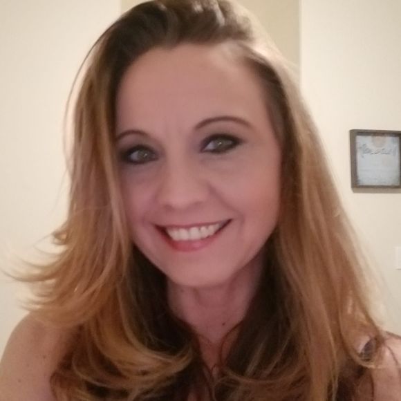 Meet your Posher, Terra - Picture 1 of 1